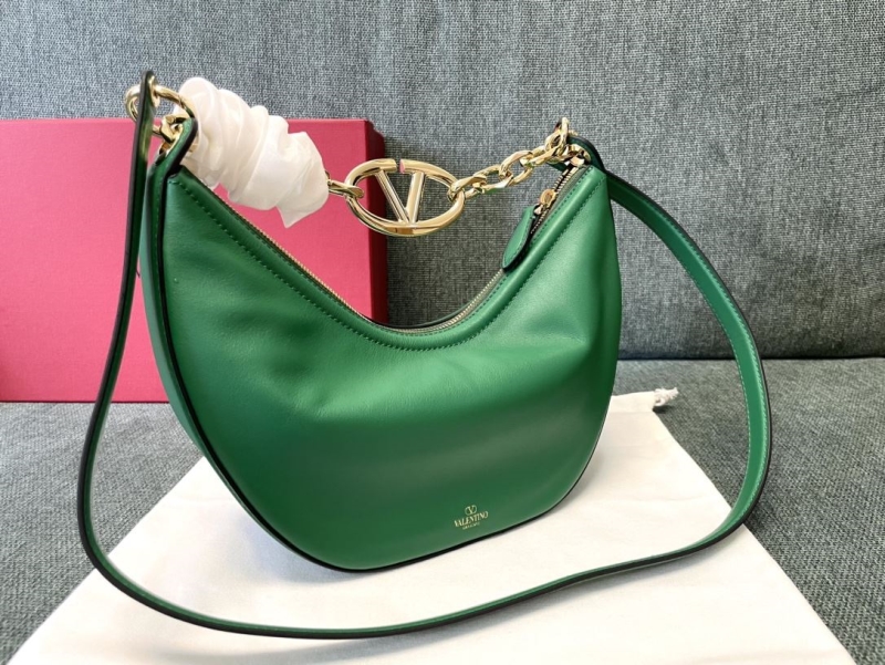 Va1e*ntin0 hobo bag